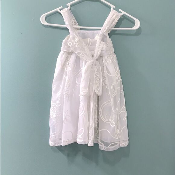 LAURA ASHLEY “Size 2T” Dress - Picture 2 of 3